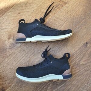 Danner women's overlook black sneaker